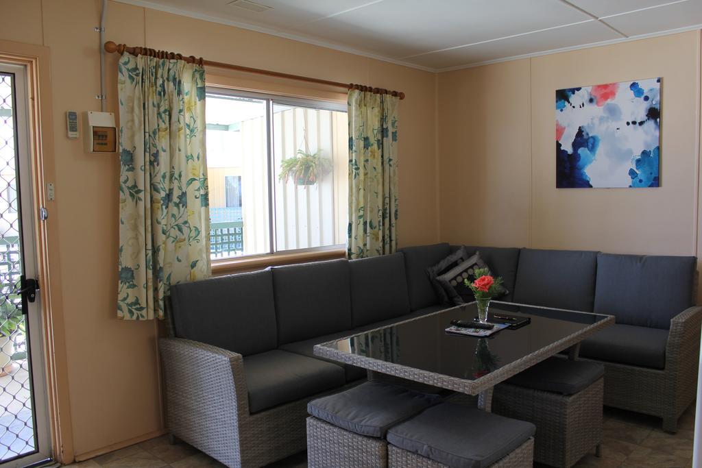 Вілла Jurien Beachfront Holiday Units Джурін-Бей Екстер'єр фото